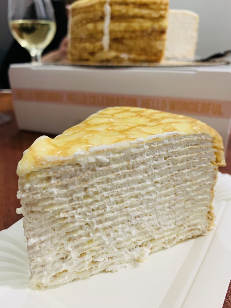  밀크 크레이프 홀케이크 택배배달 맛있는 디저트 빌리엔젤 크레이프 먹는 방법