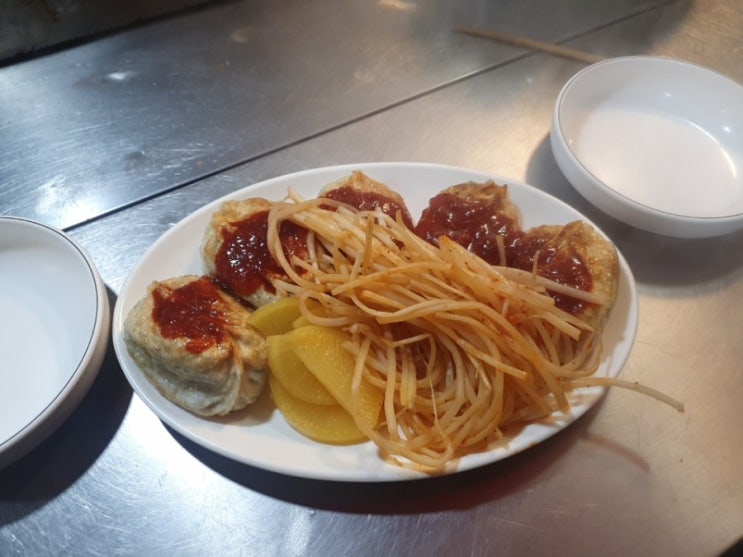  대구 진천동 맛집 장여사의 나뭇잎손만두 본점