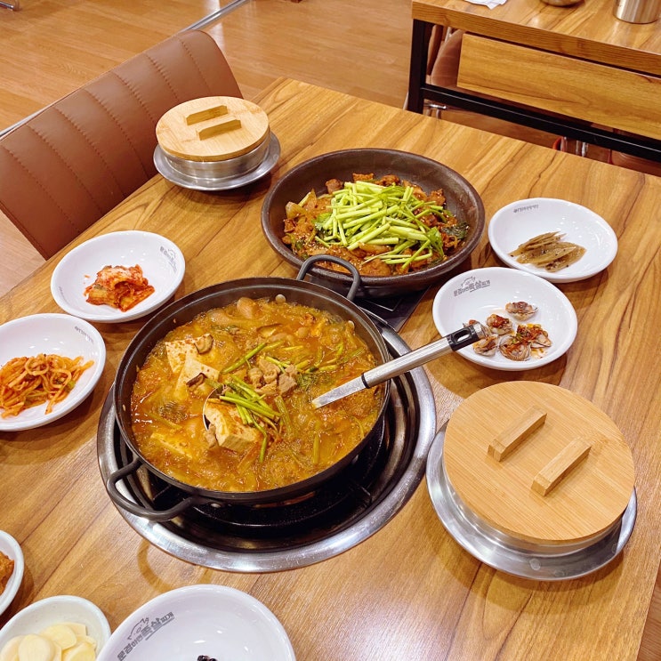  문경 맛집 찾을 땐 족살찌개 매봉산으로 가자!