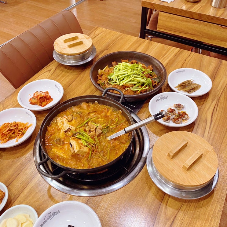 문경 맛집 찾을 땐 족살찌개 매봉산으로 가자!