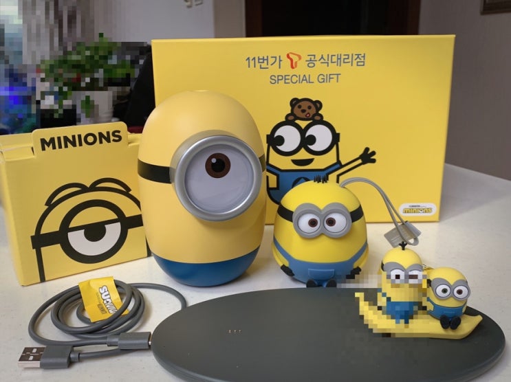  11번가에서 폰을 샀더니 미니언즈가 왔다?!