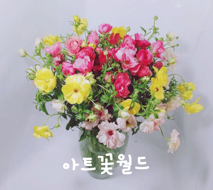  [사상꽃집/아트꽃월드]꽃병에 꽂는 꽃 구매 및 오래가는TIP 생화로 집안 분위기 UP! 내기분도 UP! 사상구꽃집 감전동꽃집 부산꽃집 꽃병장식 꽃인테리어 꽃 오래 보관하기