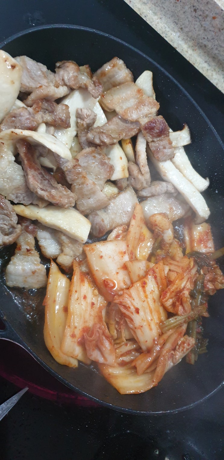  오늘 아침에 삼겹살  ~~