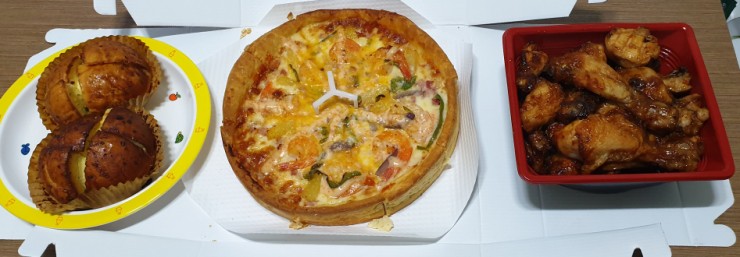  굽네치킨 핫갈비천왕, 슈림프시카고피자, 바게트볼 후기