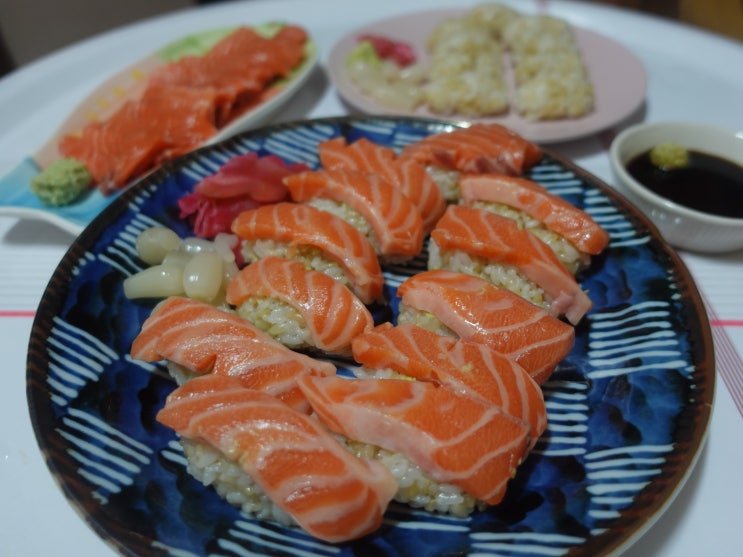  일상ㅣ연어초밥을 만들어보자! (연어 칼로리, 초대리비율, 초대리만드는법, 초대리밥)