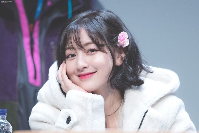 트와이스 지효 단발 고민 트와이스 지효 단발 고민