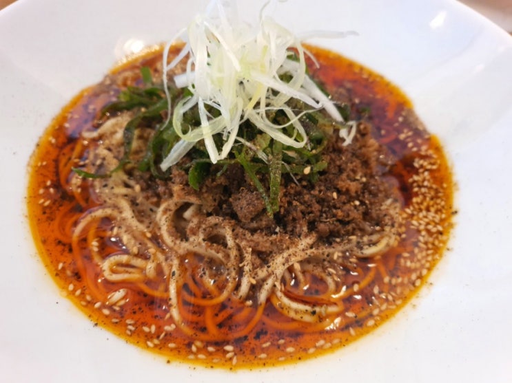 압구정로데오역 - 금산제면소 압구정점 (탄탄멘 맛집)