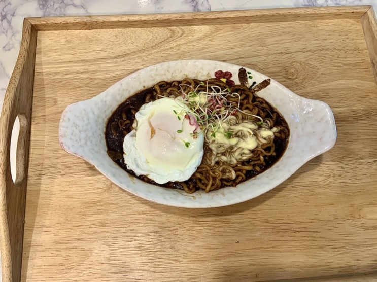  짜.계.치(짜장라면 계란 치즈)만들어 보쉴??