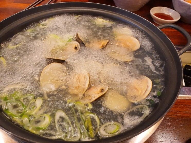  인천맛집 청라 [백합칼국수] 해장에 좋은 맑은 칼국수와 해물파전