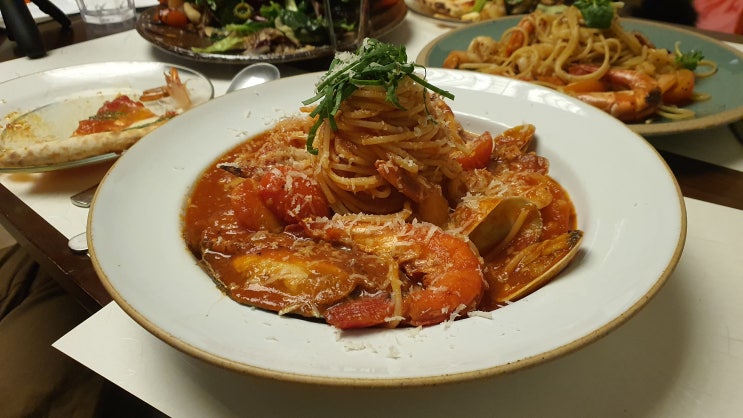  유량동 맛집 몽상가인. 역시 구공은 분위기 올인