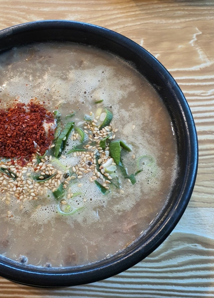  제주도 국수마씸, 뜨끈한 고사리해장국 한 그릇 뚝딱.