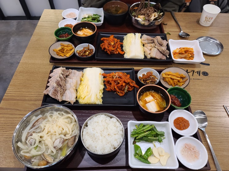  목동 행복한백화점 흥부보쌈 정식