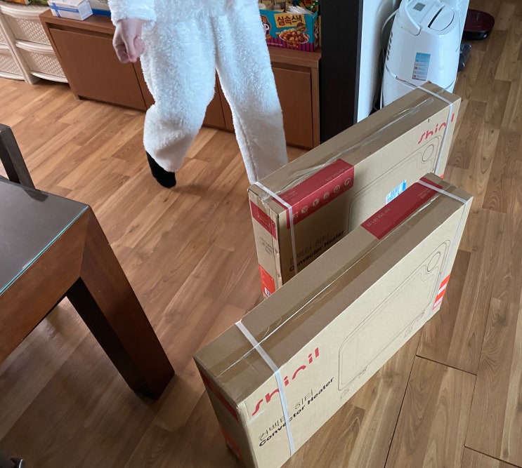신일 컨벡터 전기 히터 2대 샀어요. SEH-PC2000JA 신일 컨벡터 전기 히터 2대 샀어요. SEH-PC2000JA