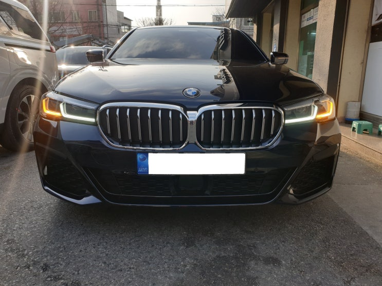 [5시리즈] BMW 523d MSP 마일드 하이브리드 출고 후기 (카본블랙 / 블랙 시트)