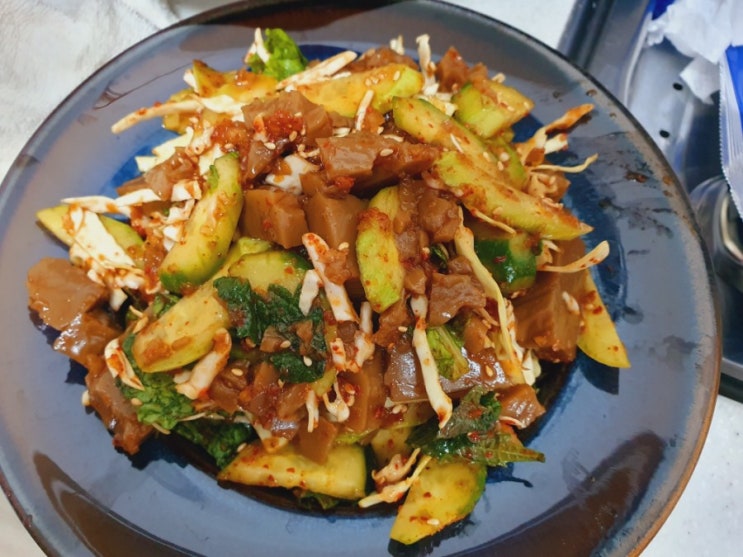 도토리묵과 도토리온국밥