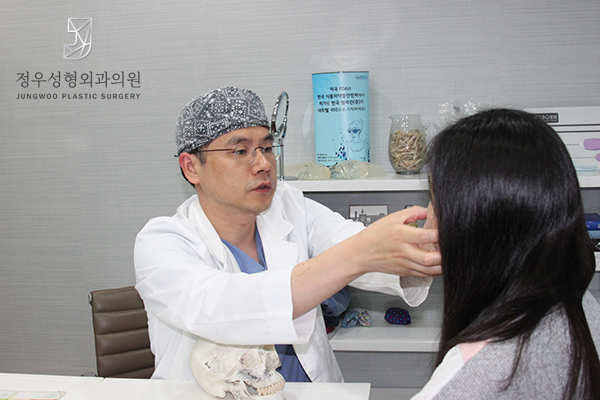  모르게 해온 기부 스토리-정우성형외과 이정우 원장님