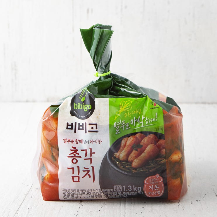 인기있는 비비고 열무를 넣어 아삭한 총각김치, 1.3kg, 1개(로켓배송) 추천합니다 인기있는 비비고 열무를 넣어 아삭한 총각김치, 1.3kg, 1개(로켓배송) 추천합니다