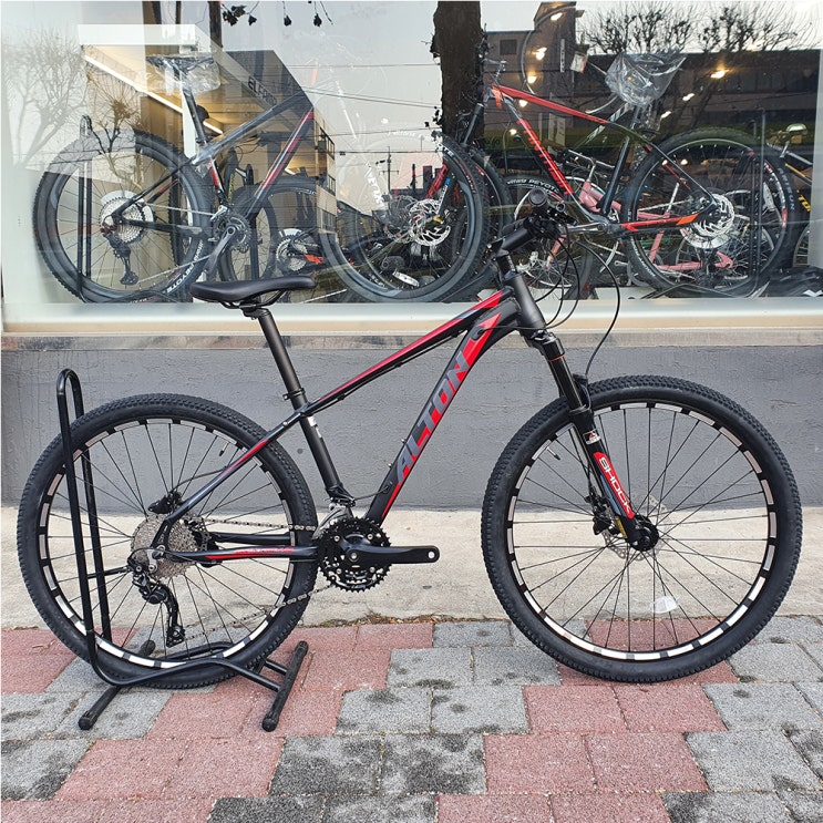  2021년 알톤 27.5 샌드스톤 4.0D 30단 MTB 자전거 데오레 시마노 리모트 락아웃 투어니 추천