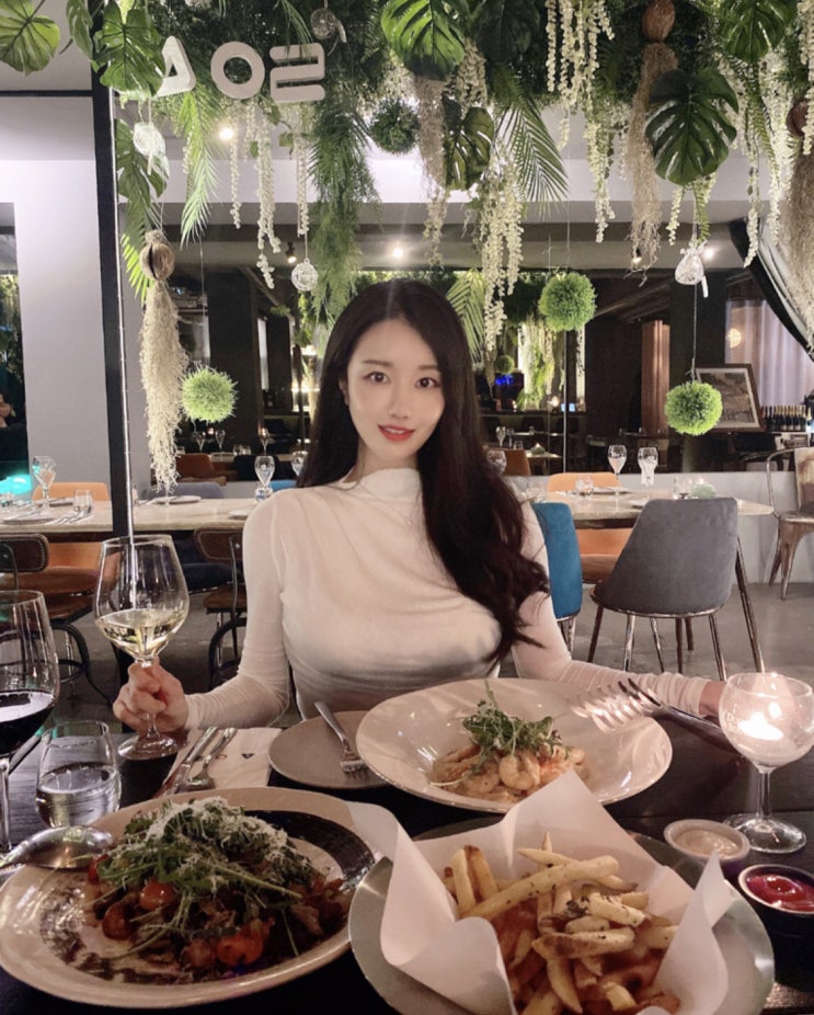  가로수길맛집 "서울러"