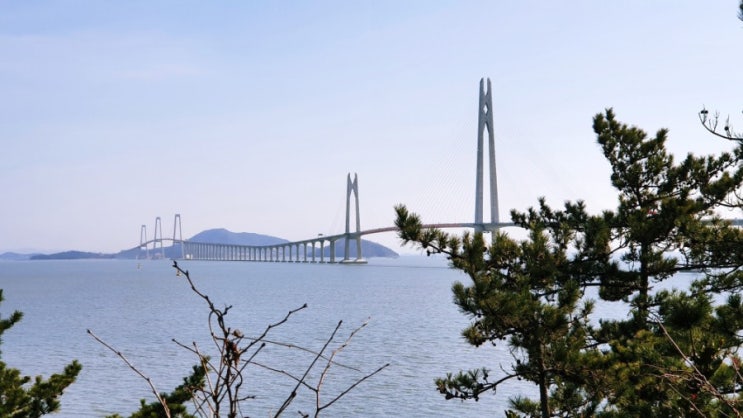  신안 천사대교 (암태도 등대)