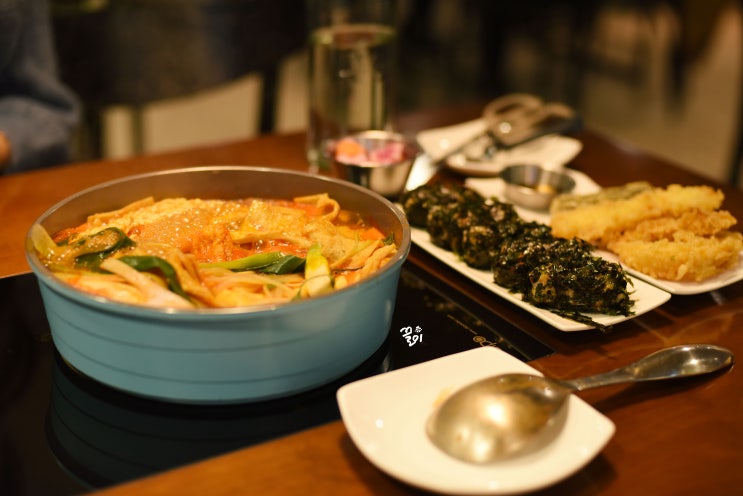  한티역 떡볶이 맛집 :: 빌라 드 스파이시 롯데백화점강남점