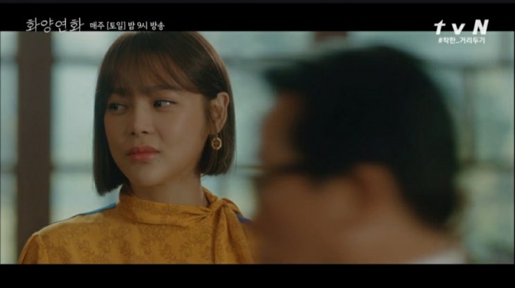 < 대낮만취 외제차 벤츠 음주운전사고 유명 여배우 박시연 면허취소 내막은!