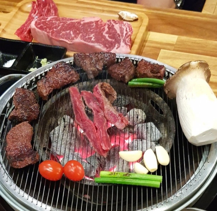  부산 시청 맛집 연산동 소믈리에_ 데이트 코스로 좋은 워터에이징 소고기 맛집
