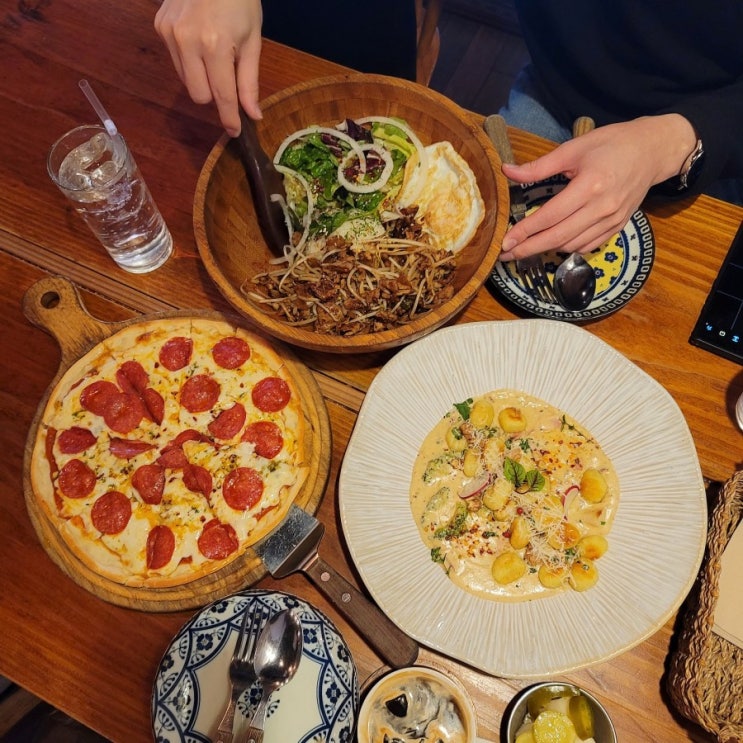  화성 봉담 맛집 | 봉담호수공원 분위기 좋은 레스토랑 리옹 (LYON)