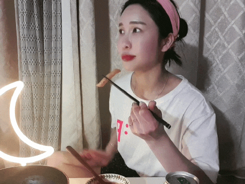  [훼미리 부대찌개&생삼겹] 매콤달콤 가마솥볶이 - 프로필 앞둔 애매한 다이어터의 혼술로그