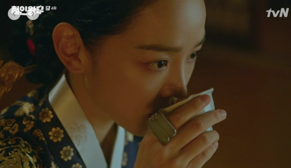  철인왕후 줄거리
