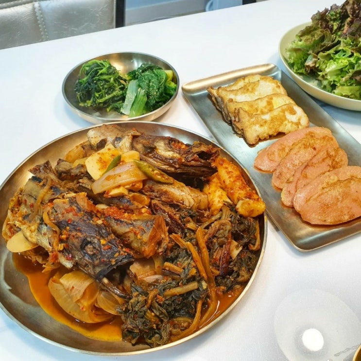 오늘의 저녁 메뉴 추천 : 묵은지 요리 2탄 / 코다리 묵은지 찜 / 옛날 소시지 / 새송이 버섯전 / 단배추 무침 / 참나물 오늘의 저녁 메뉴 추천 : 묵은지 요리 2탄 / 코다리 묵은지 찜 / 옛날 소시지 / 새송이 버섯전 / 단배추 무침 / 참나물
