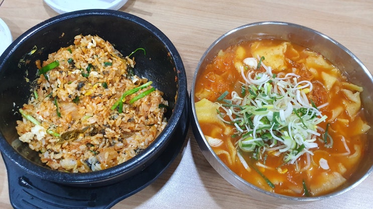  [옛날손칼국수] 강남 교대 서초 김치 수제비 제육 덮밥 돌솥밥 추천 맛집