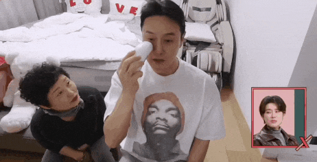 장모님 팩해주는 개그맨 사위 김원효 장모님 팩해주는 개그맨 사위 김원효