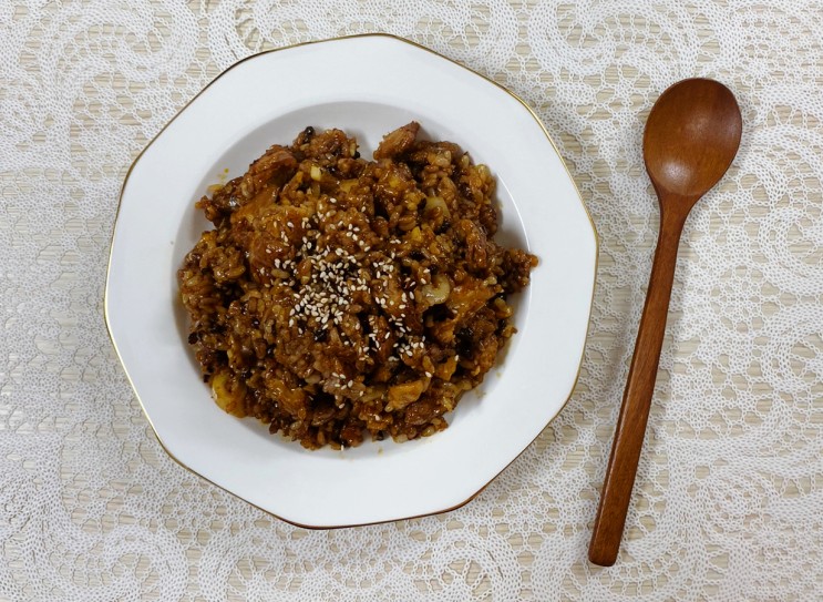 [블로그씨]내가 만든 요리_초보새댁의 신혼밥상 자코바치킨으로 만든 치킨볶음밥 만들기(치밥)