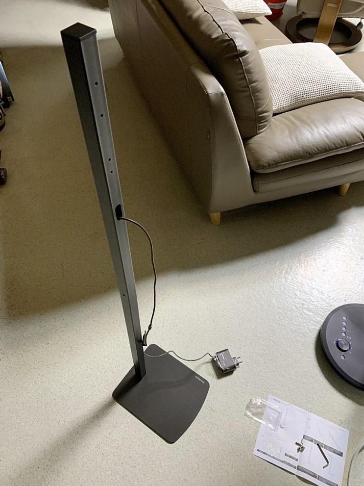  무선청소기 거치대가 갖춰야 할 5가지 조건! 스탠바이업이 답이다~
