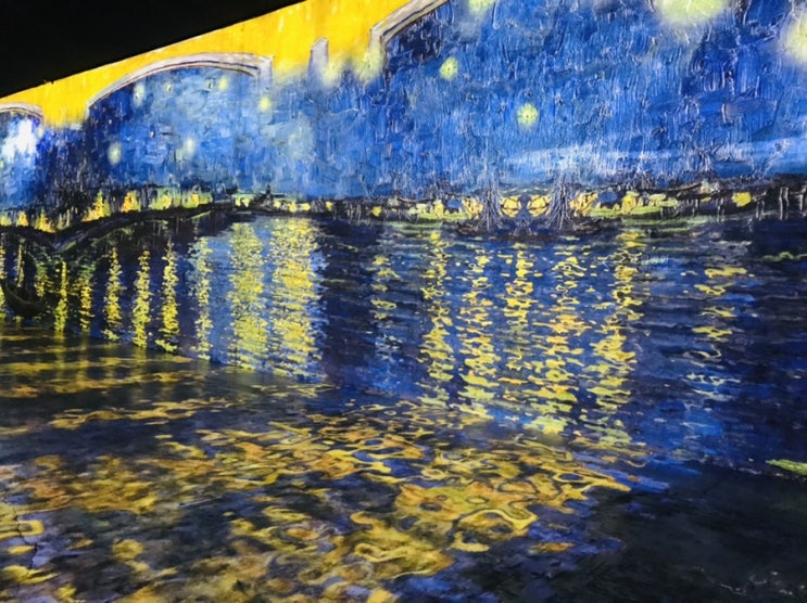  제주도 가볼만한곳 빛의벙커 / 비밀 벙커에서 만나는 반고흐의 작품들 비가와도 바람불어도 걱정없어요