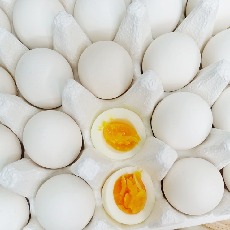  바쁜 아침식사대용 새하얀반숙씨 반숙란 먹어요