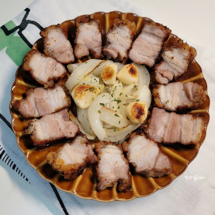 고든램지 통삼겹 오븐구이 시즈닝 뿌려 굽는법 고든램지 통삼겹 오븐구이 시즈닝 뿌려 굽는법