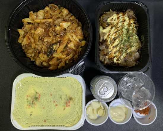  쿠팡이츠 야식 배달 '곱창과 야끼소바'를 한번에 야야세트. 내돈내산