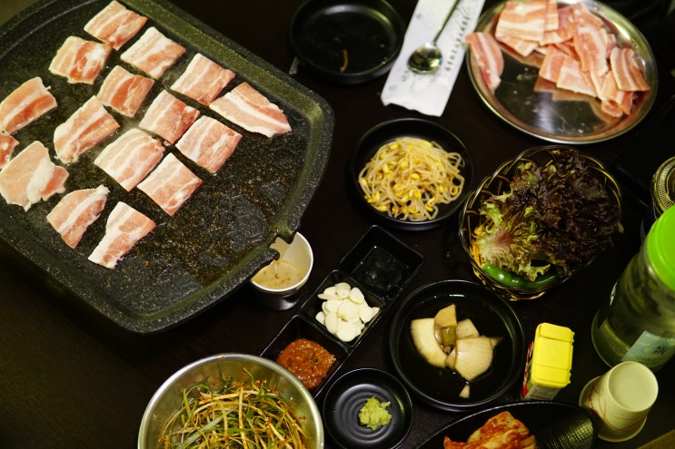 서현고기집 꼬기식당에서 냉삼,차돌박이 먹방