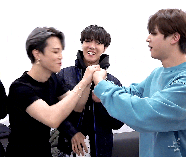 BTS [방탄소년단] 뷔 잠금화면에 누구?/진이 춤 실력?/<b>제이홉</b>... 