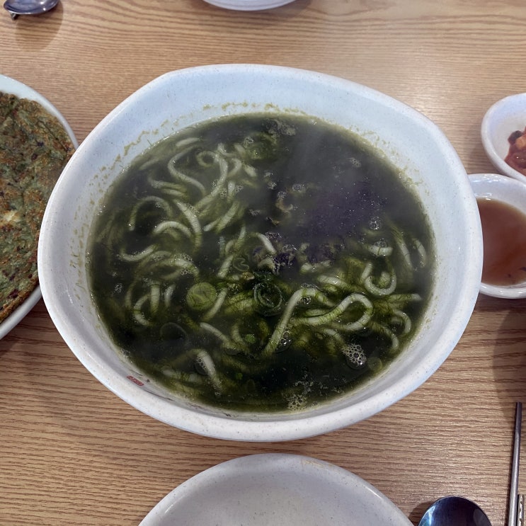  제주 한림 보말칼국수 맛있던 담다