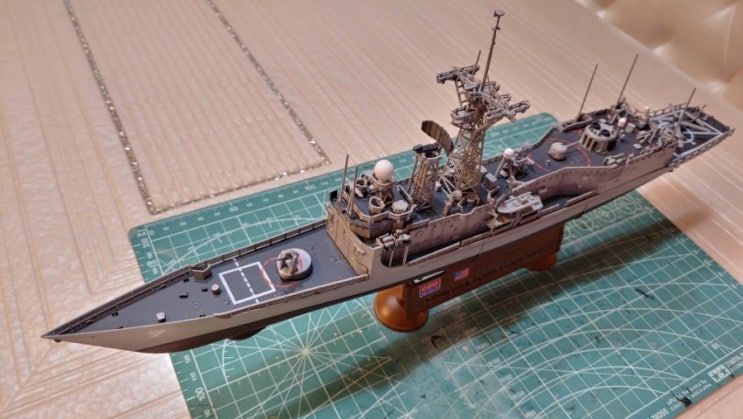  아카데미 us navy uss oliver hazard perry ffg-7 1/350