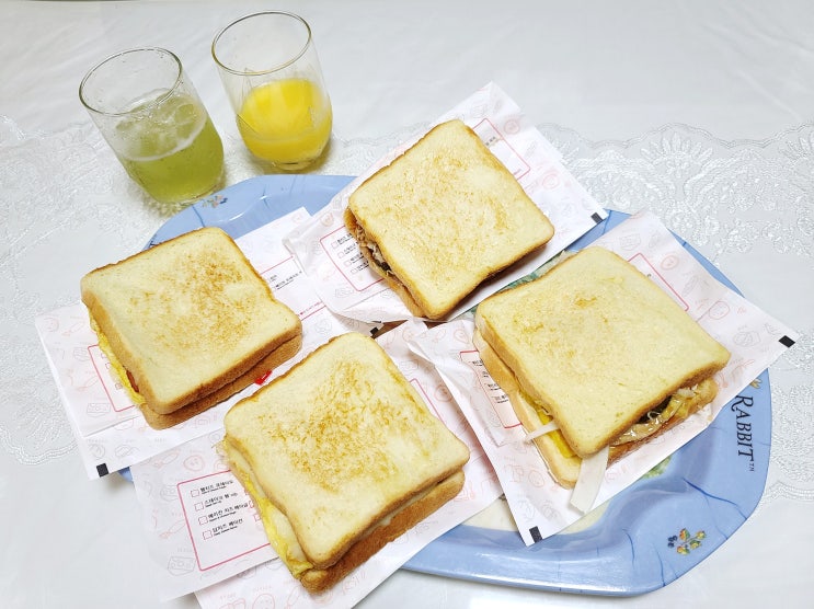 강변역 토스트 이삭토스트 햄치즈,불고기,베이컨포테이토피자,핫치킨 강변역 토스트 이삭토스트 햄치즈,불고기,베이컨포테이토피자,핫치킨