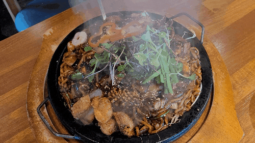  가평맛집 '짬뽕은 없어요' 청평 돌짜장에서의 짜장면과 멘보샤