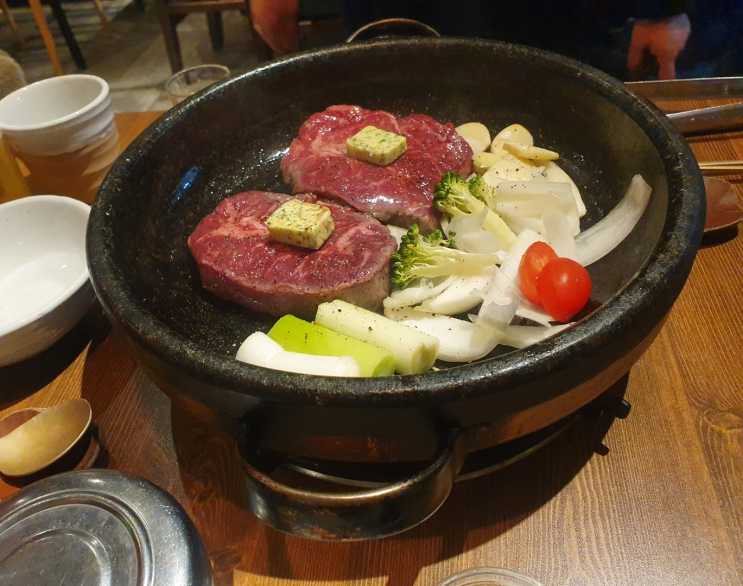  합정/데이트 맛집/소삼겹/온돌