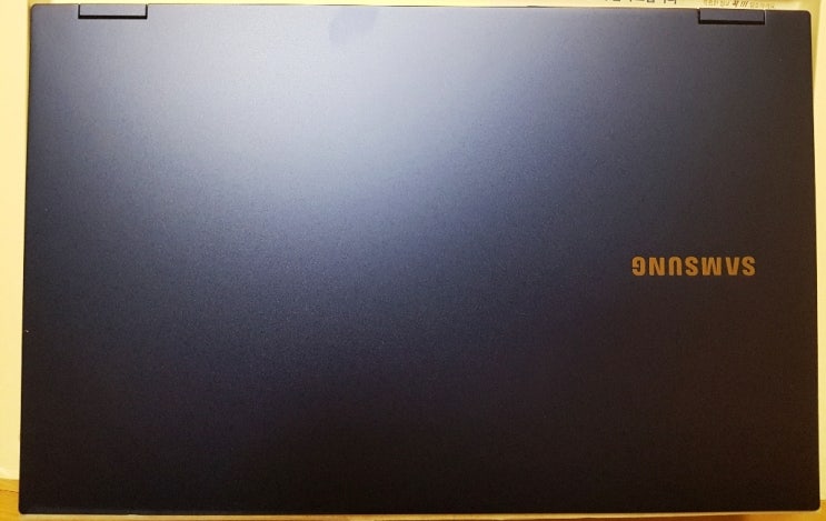  역시노트북은 삼성이죠 삼성갤럭시북플렉스 NT950QCT-A58A 패드기능도 노트북도 동시에!! 가성비 넘치네요.