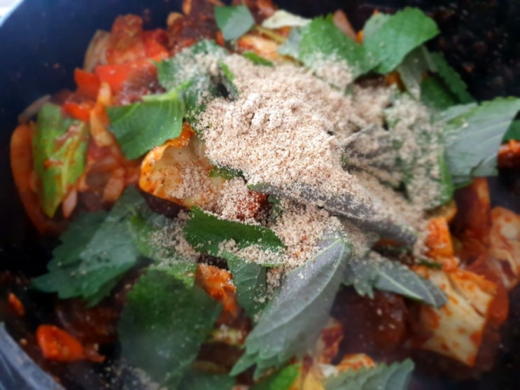  「따끈따끈 매콤한 순대볶음 잡솨봐요」 가마솥 순대볶음 레시피, 순대볶음 맛있게 만드는 비법 공유