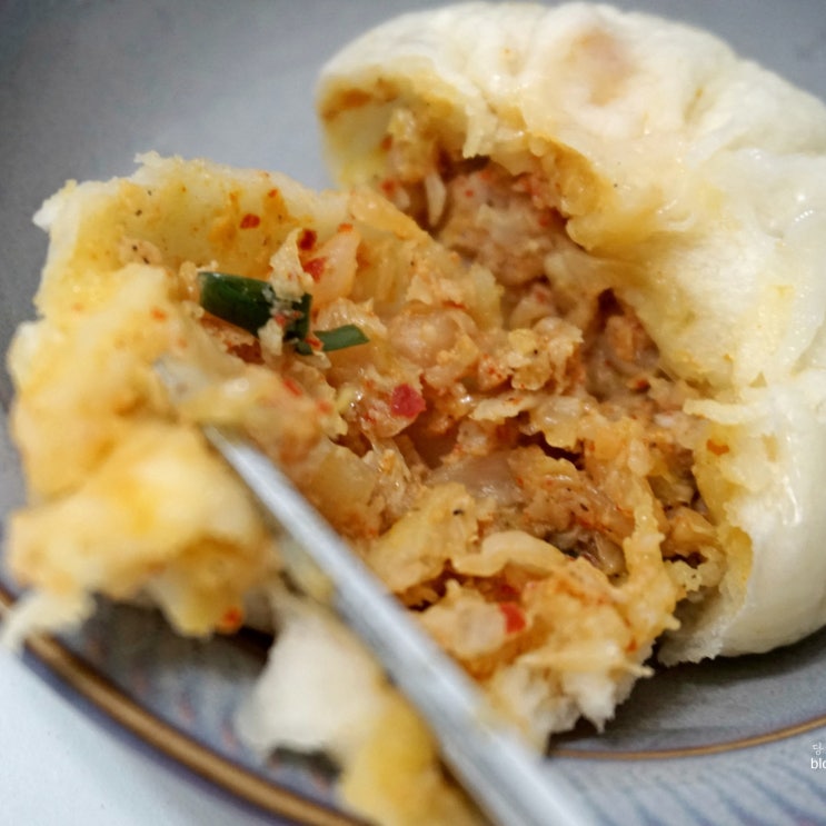  인천 신포국제시장 산동만두, 산동 공갈빵, 그 외 먹거리들 tour