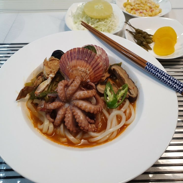 앵그리 망고네 해장 음식 : 해산물 듬뿍 낙지 짬뽕만들기 / 해장에는 짬뽕이네요!!! / 삼선짬뽕 / 해물짬뽕 앵그리 망고네 해장 음식 : 해산물 듬뿍 낙지 짬뽕만들기 / 해장에는 짬뽕이네요!!! / 삼선짬뽕 / 해물짬뽕